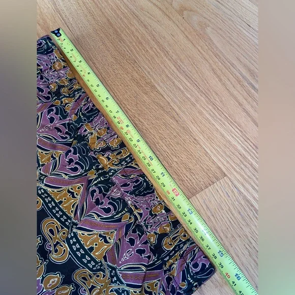 Joe Fresh Patterned Pants - Picture 5 of 7